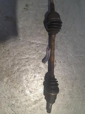 Cardan gauche nissan d'occasion  L'Horme