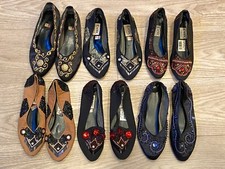 6 Pares de SAPATOS CHINELOS VINTAGE PINTADOS COM MIÇANGAS da BALI - DISPLAY, ADEREÇO comprar usado  Enviando para Brazil