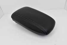 Console central Toyota Corolla 2015 2016 2017 2018 tampa de apoio de braço de couro preto fabricante de equipamento original, usado comprar usado  Enviando para Brazil