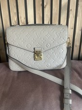 louis metis vuitton bag for sale louis metis vuitton bag for sale MIDDLESBROUGH