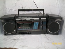 Stereo boombox unisef usato  Italia