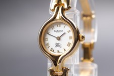 Usado, Relógio feminino de quartzo quase perfeito Burberrys 11700 mostrador branco romano pulseira de ouro JAPÃO comprar usado  Enviando para Brazil