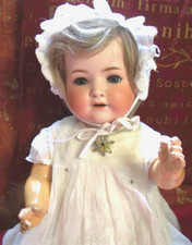 Grand bébé caractère d'occasion  Liesse-Notre-Dame