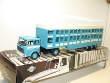 Unic 619 cattle d'occasion  Expédié en Belgium