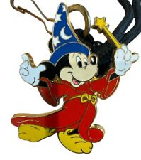 Broche Berloque Cordão Mickey Bolo Exclusivo para Membro do Elenco Walt Disney comprar usado  Enviando para Brazil