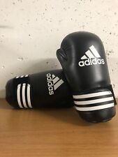 Guantoni kickboxing neri usato  Vilminore di Scalve