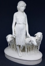 Porcelain statue elbogen usato  Verona