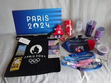 Lot paris 2024 d'occasion  Carrières-sous-Poissy