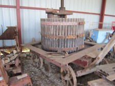 Pressoir vendange ancien d'occasion  Varen