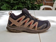 Chaussures randonnée unisexe d'occasion  Latour-de-France