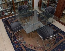 Set tavolo sedie usato  Roma