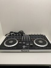 Controlador de DJ Numark Mixtrack Quad 4 canais com E/S de áudio 16 bateria multicolorida  comprar usado  Enviando para Brazil