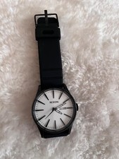 Relógio masculino Nixon The Sentry branco/preto dia/data quartzo aço inoxidável 42 mm comprar usado  Enviando para Brazil