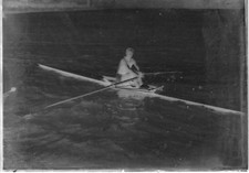 Jeune garçon aviron d'occasion  Vérines