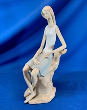 Elegant lladro figurine for sale  Auburn