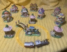 Piece easter village for sale  London