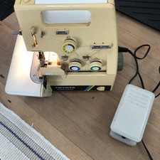 Máquina de costura Toyota 3 fios overlock modelo 6300. testado para potência comprar usado  Enviando para Brazil