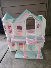 barbie doll dream house for sale barbie doll dream house for sale Fenton