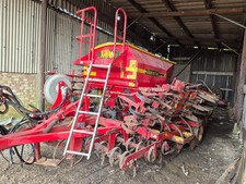 Vaderstad rapid 400f for sale Vaderstad rapid 400f for sale  BOURNE