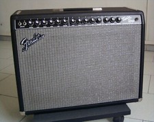 Fender twin amp usato  Casapesenna