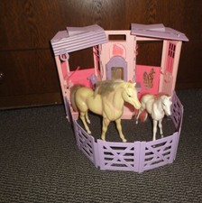 Barbie pferdestall pferd gebraucht kaufen  Neuffen