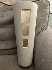 Vaso cônico de cerâmica branca estilo meados do século com vistas globais grandes comprar usado  Enviando para Brazil