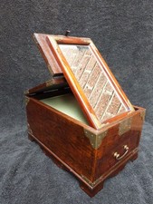 RARO ESPELHO DE VIAGEM VINTAGE ORIENTAL VAIDADE CAIXA MADEIRA LATÃO ENCADERNADO GUEIXA MENINA, usado comprar usado  Enviando para Brazil
