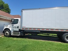 Freightliner 106 box for sale  Memphis