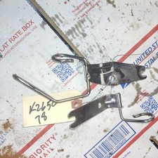1978 Kawasaki KZ650D1 ambos os suportes de cabo de garfo dianteiro comprar usado  Enviando para Brazil