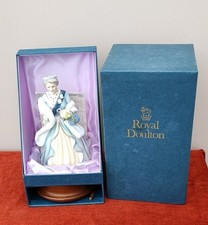 Royal doulton queen for sale  WATERLOOVILLE