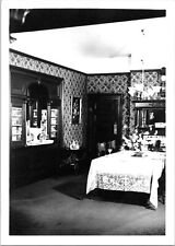 Sala de jantar vintage com conjunto de mesa armário porcelana B+W foto encontrada V2943, usado comprar usado  Enviando para Brazil