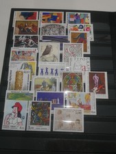 Lot 500 timbres d'occasion  Grièges