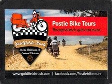Cartão postal publicitário S1095 Australia V Goldfields Postie Bike Tours comprar usado  Enviando para Brazil