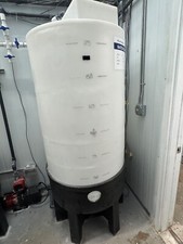200 gallon poly for sale  Lead