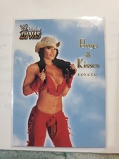 2003 Fleer WWE Divine Divas Hugs & Kisses Victoria #8HK Rookie RC comprar usado  Enviando para Brazil