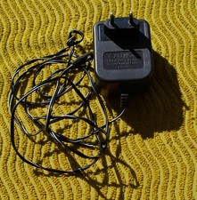 Adaptateur secteur uniross d'occasion  Coulans-sur-Gée