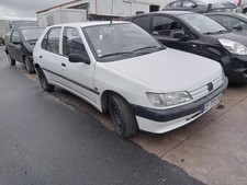 Pare choc peugeot d'occasion  Clisson