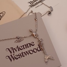 Vivienne westwood collier d'occasion  Saint-Ciers-sur-Gironde