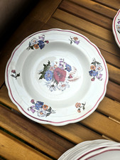 Assiettes faïence signée d'occasion  Amiens-