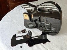 Corpo preto brilhante American Proessional Fender com pétalas Powell Ripper na parte de trás comprar usado Corpo preto brilhante American Proessional Fender com pétalas Powell Ripper na parte de trás comprar usado  Enviando para Brazil