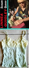 LINNEA QUIGLEY: Cami de armario firmada usada de propiedad personal Scream Queen segunda mano  Embacar hacia Mexico
