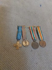 Medagliere medaglie mignon usato Medagliere medaglie mignon usato  Savignano sul Panaro