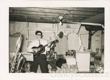 1958 Young Man guitarra saxofone banda de jazz em um apartamento BAsement comprar usado  Enviando para Brazil