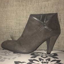 6 2 1 boots ladies for sale  North Charleston