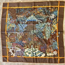 Hermès silk scarf d'occasion  Expédié en Belgium