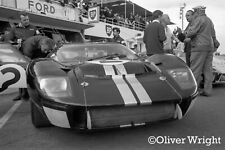 Ford GT40 vencedor de Le Mans 66 antes da corrida no grid - Foto em preto e branco comprar usado  Enviando para Brazil