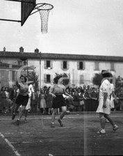 1947 brescia pallacanestro usato  Milano