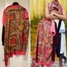 foulard celine d'occasion foulard celine d'occasion Expédié en Belgium
