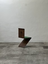 Steel Zig Zag Chair Metal Rietveld Design Unique Solid comprar usado Steel Zig Zag Chair Metal Rietveld Design Unique Solid comprar usado  Enviando para Brazil