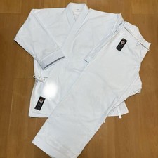 Uniforme karate shureido usato  Spedire a Italy